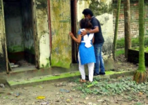 ঘন্টা চুক্তিতে যা করেন কলেজের ছাত্রীরা